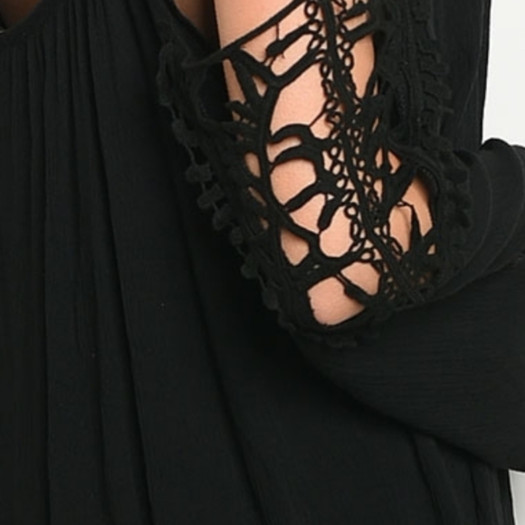Boho Cold shoulder bell embroidered sleeve dress - Picture 5 of 7